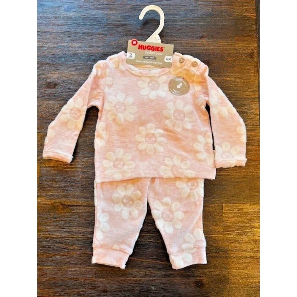 Baby Girl Pink 2 Piece Outfit with White Flowers by Huggies NWTS 6M